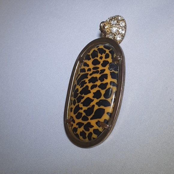 Miche Leopard Print Interchangeable Necklace - Picture 4 of 5